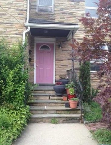 1st image of 45 Bayliss St #1