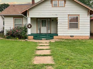 925 Center St, Alva, OK 73717