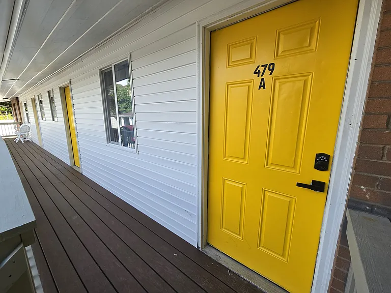 479 Zahn Dr #C — Photo 11