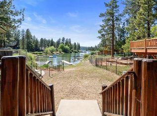 40070 Lakeview Dr, Big Bear Lake, CA 92315