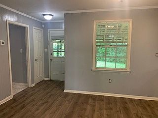 5th image of 10 Duncan Ln #3B-2BA