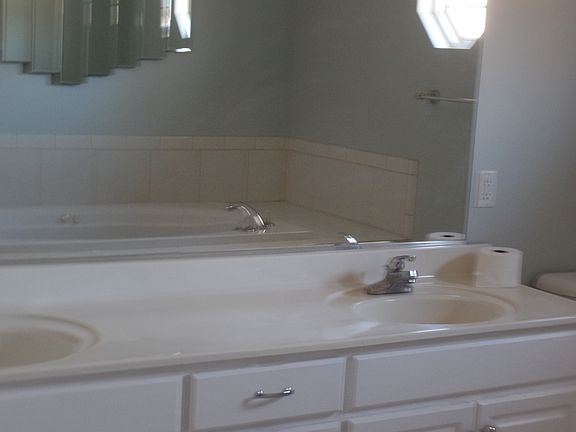 MBR vanity jetted tub