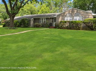 188 Spruce Dr, Shrewsbury, NJ