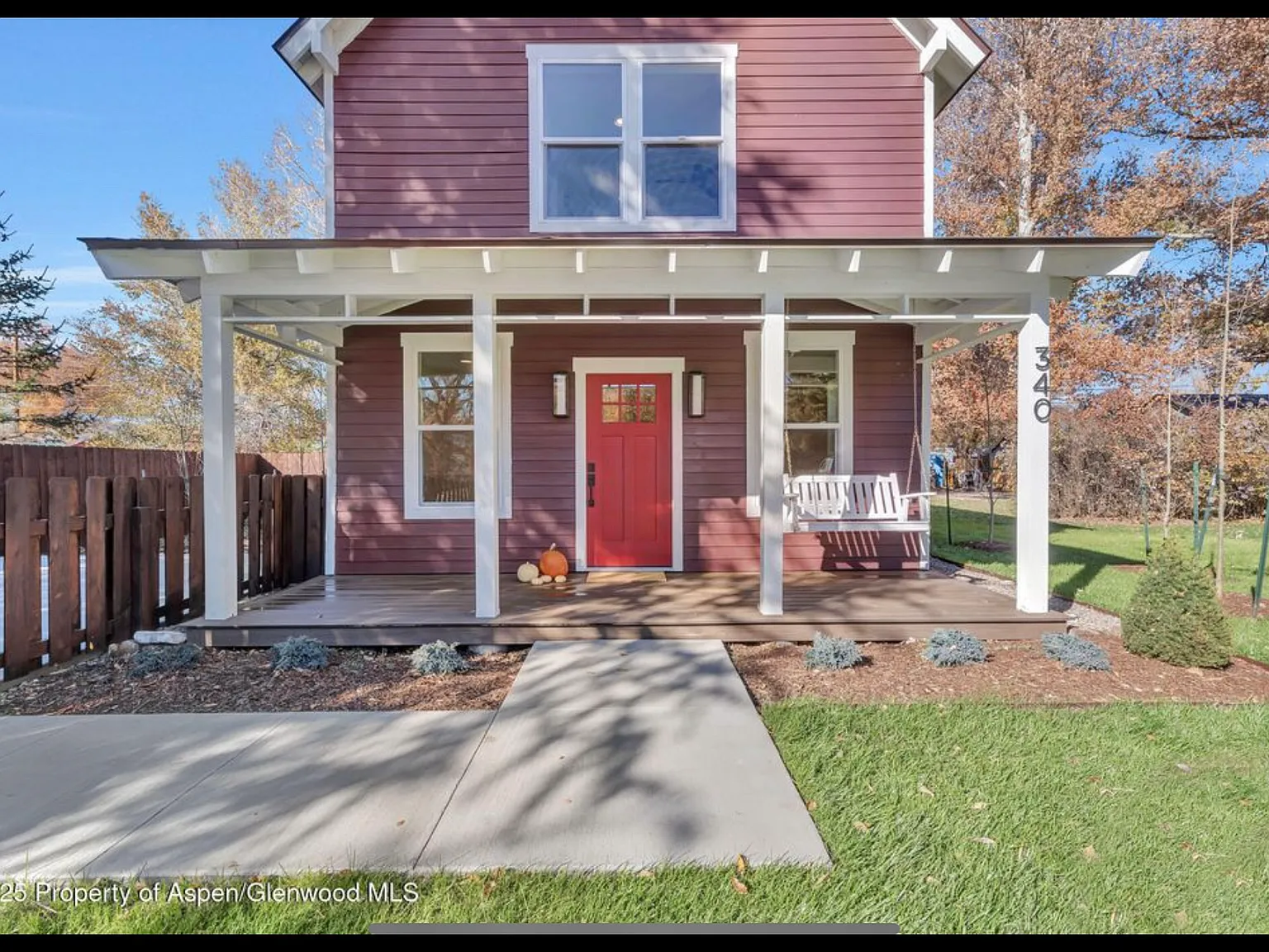 340 E Jefferson Ave — Photo 1