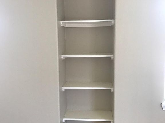 5th image of 1802 W Bronze St APT 1