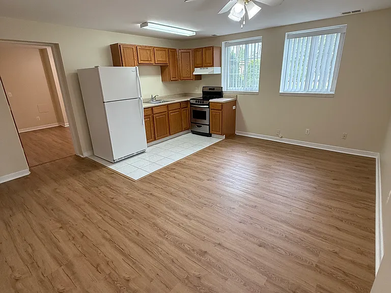 420 North St #18 — Photo 24