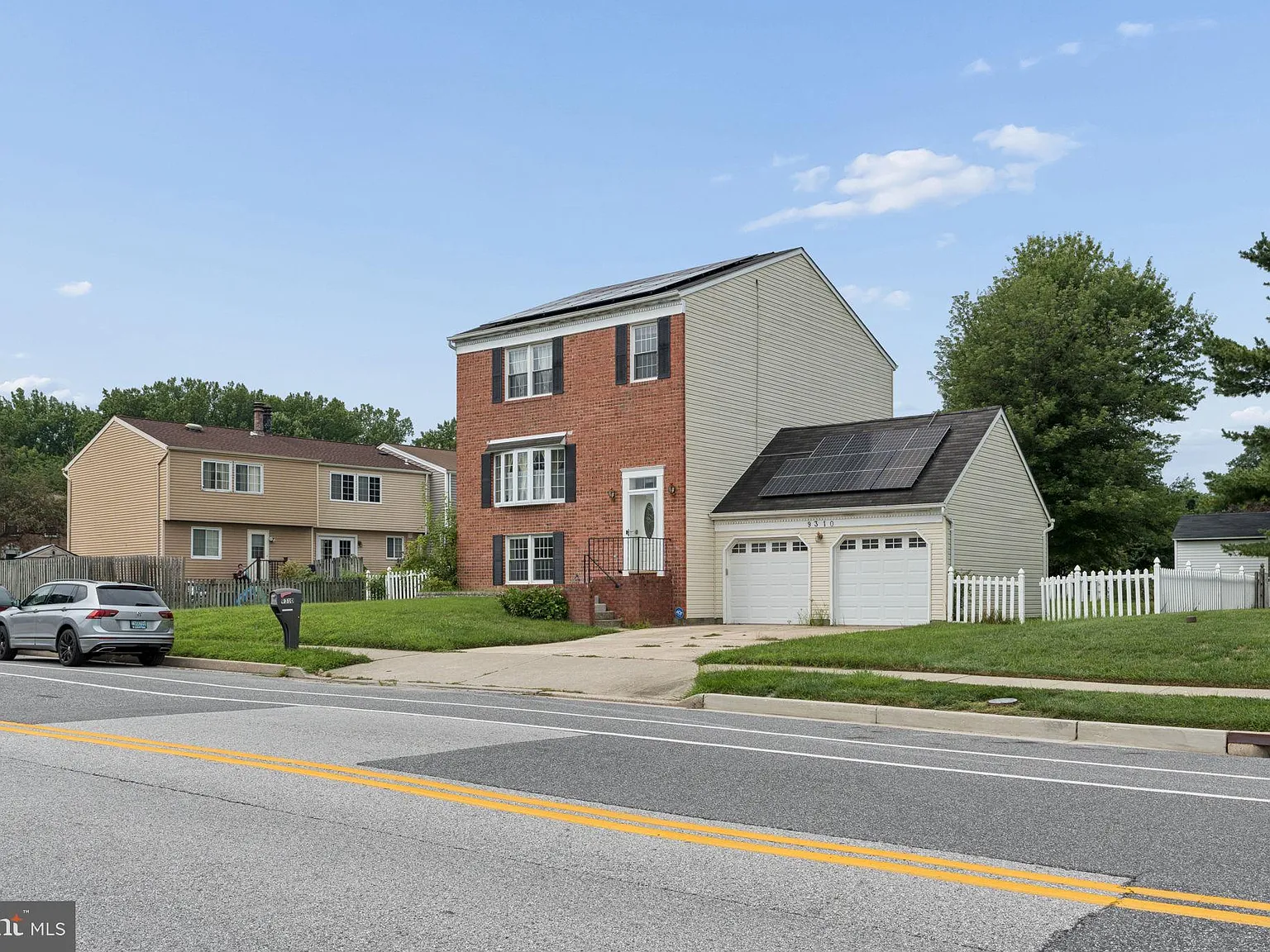 4 bed, 2160 sqft, $3,500 — Photo 3