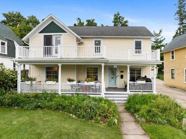 610 Grove St, Petoskey, MI 49770