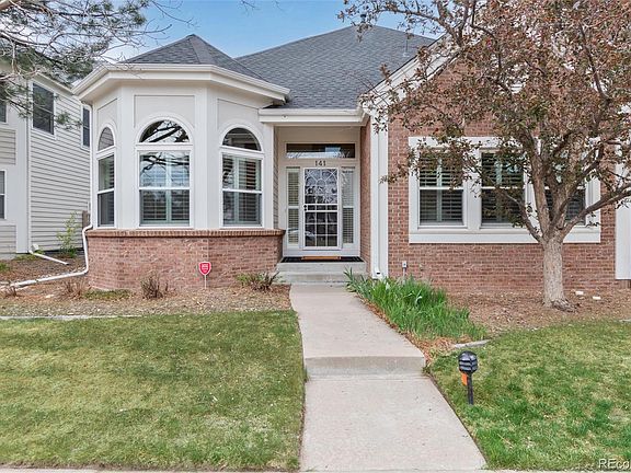 3rd image of 1011 S Valentia Street #141