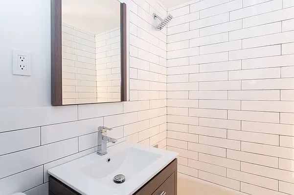 Rented by MNS | media 25