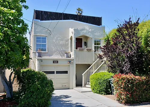 525 9th Ave Photo 1