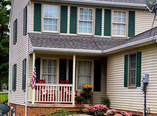 32 Greythorne Rd, Lancaster, PA 17603