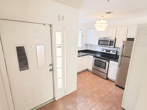 3rd image of 2078 NE 167th St #1