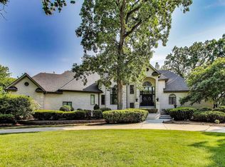 17N431 Oak Knoll Ln, West Dundee, IL 60118