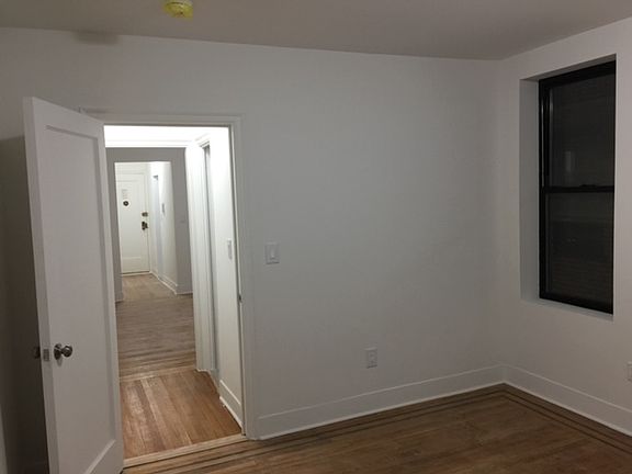 4th image of 3276 32nd St APT 2A
