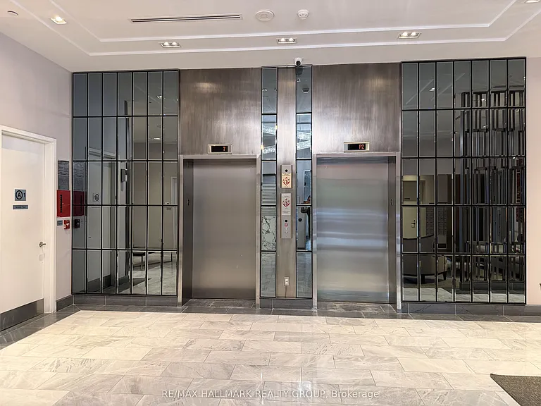 300 Lisgar St #503 — Photo 2