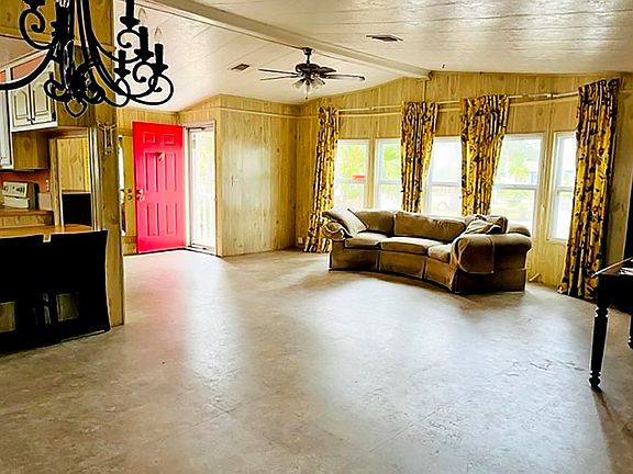 3rd image of 233 Las Palmas Blvd #233