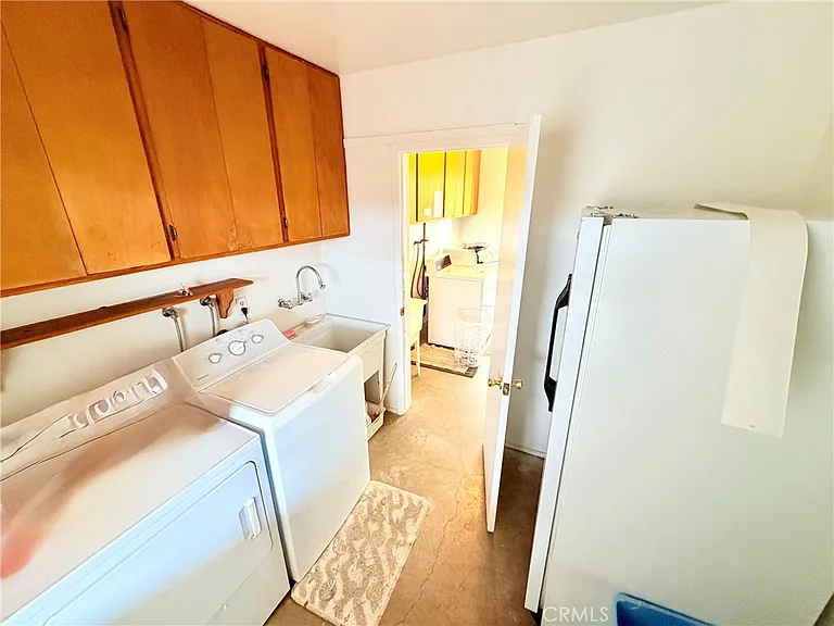 111 Avenida Del Poniente — Photo 10