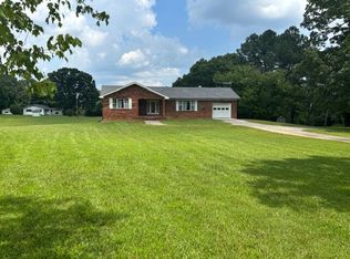 76 Anderson Rd, Pikeville, TN 37367