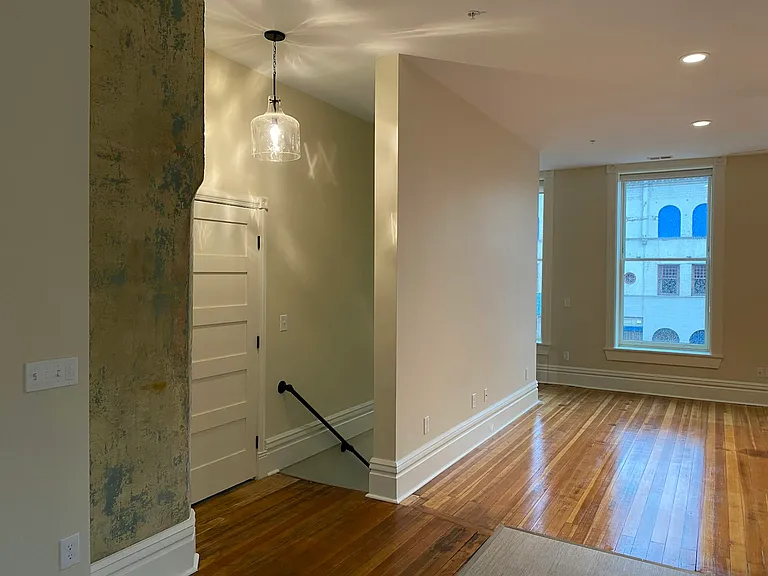 Private stairway to Superior St.