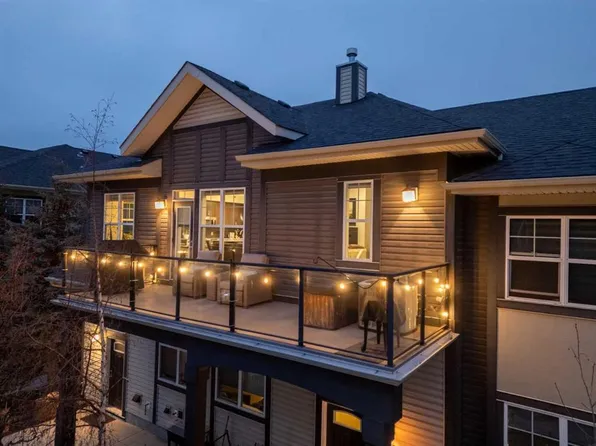 1026 McKenzie Towne Vlg SE, Calgary, AB T2Z 1E4