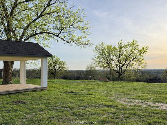 2nd image of 3917 Harbor Bolton Rd