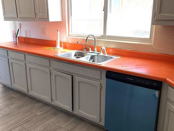 4th image of 219 41st Ln