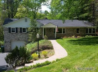 25 Red Oak Rd, Asheville, NC 28804