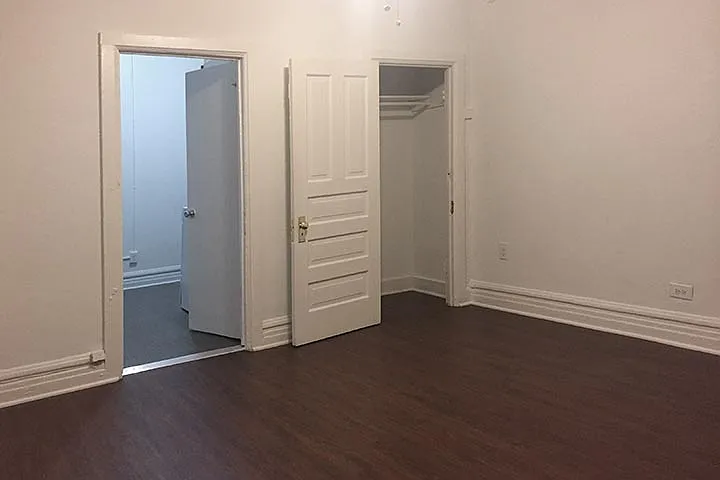 5405-5407 S. Woodlawn Avenue — Photo 10