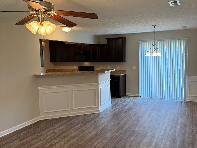 1837 Warmingfield Dr — Photo 3