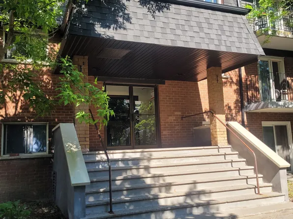 576 Mary St E #207, Whitby, ON L1N 2R3