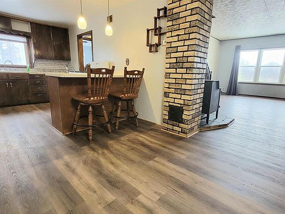 4th image of w777 county Rd M