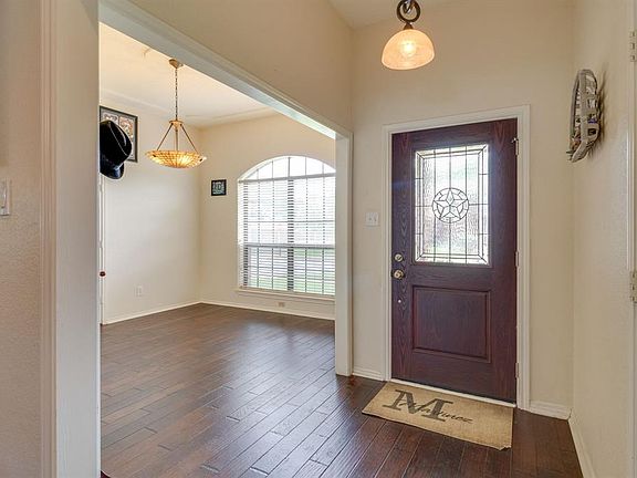 5th image of 1200 Briarhaven Dr