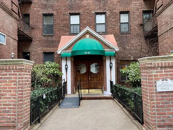 3540 82nd St APT 6C, Flushing, NY 11372