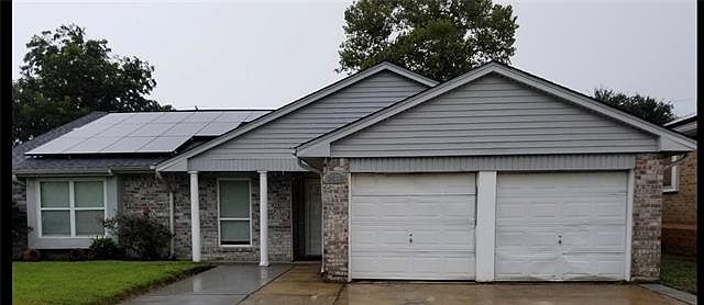 1st image of 2625 Lexington Dr
