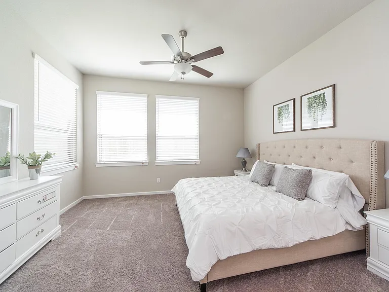 2151 Long Spring Dr — Photo 4