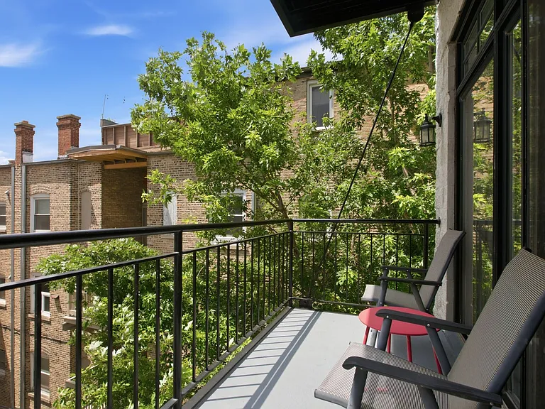 623 W Barry Ave #1 — Photo 11