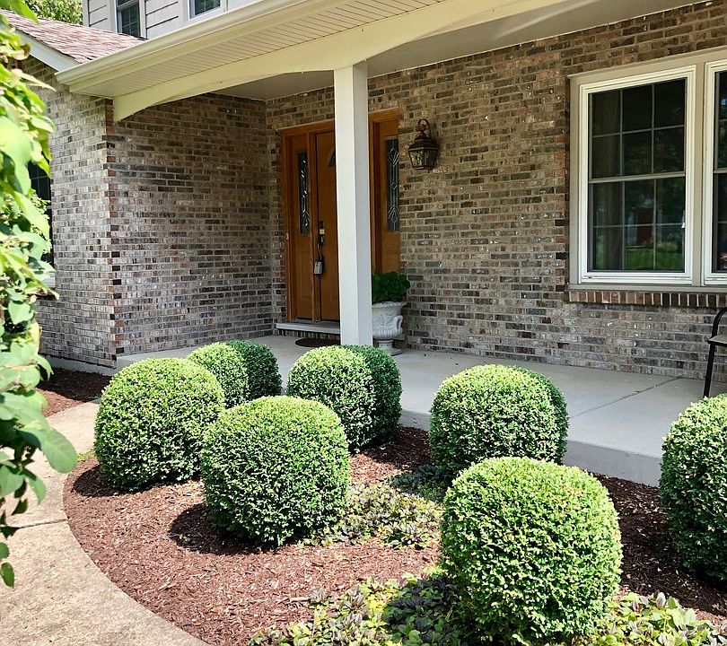 1st image of 221 Winding Creek Dr