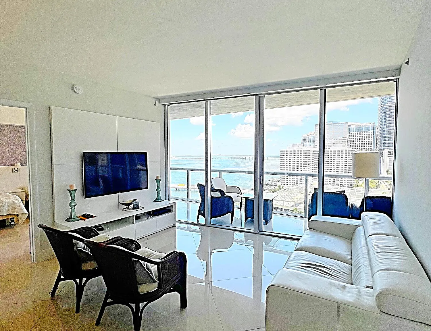2 bed, 2.0 bath, $8,500 — Photo 3