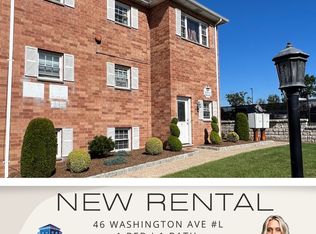 46 Washington Ave APT L, Dumont, NJ 07628