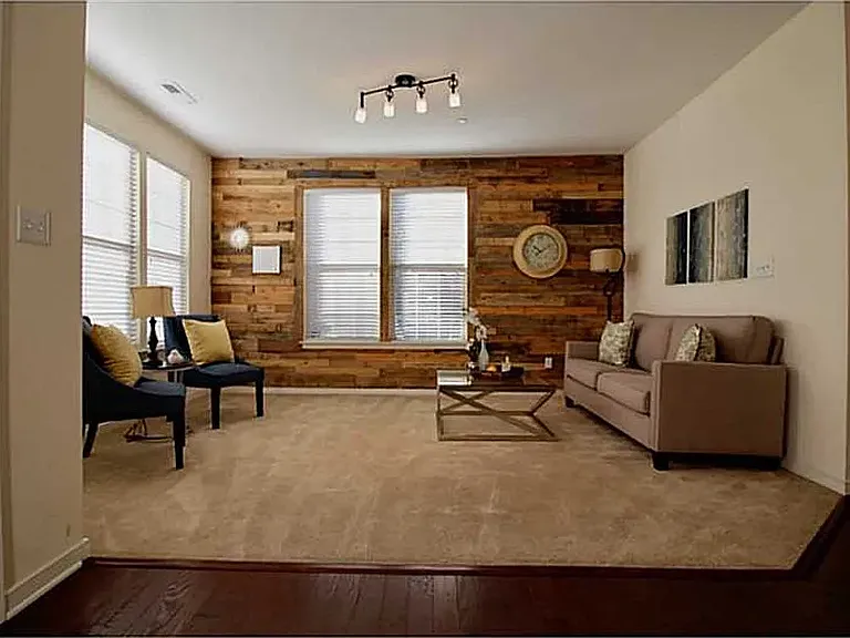 24 Zenith Loop — Photo 4