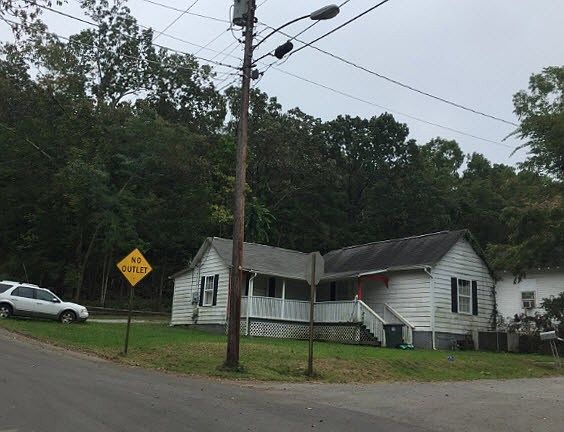 3rd image of 3200 15th Ave