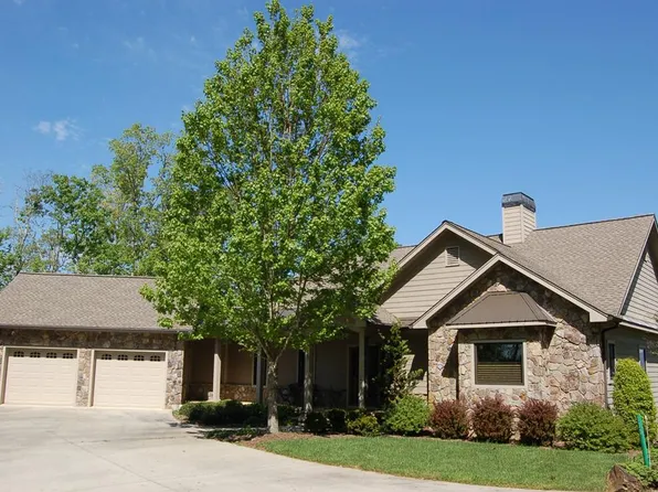 130 Ash Branch Cir, Hayesville, NC 28904