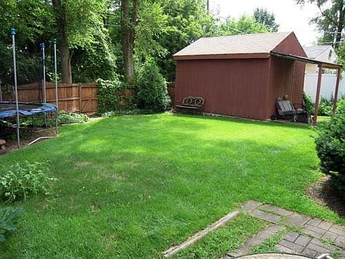 2nd image of 8823 Mango Ave