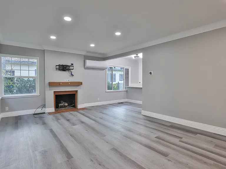 3031 Chestnut St — Photo 5