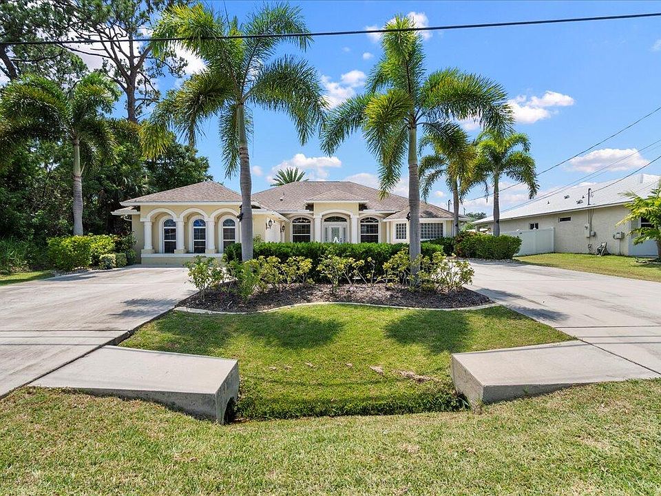 1st image of 3366 SW Savona Boulevard