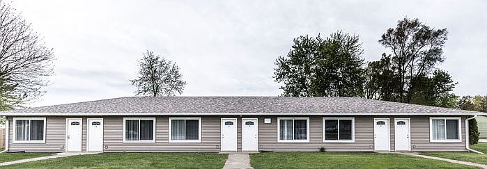 1st image of 202 Hegler Ln