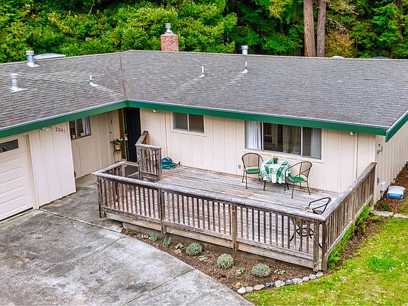 5th image of 2041 Westwood Pl
