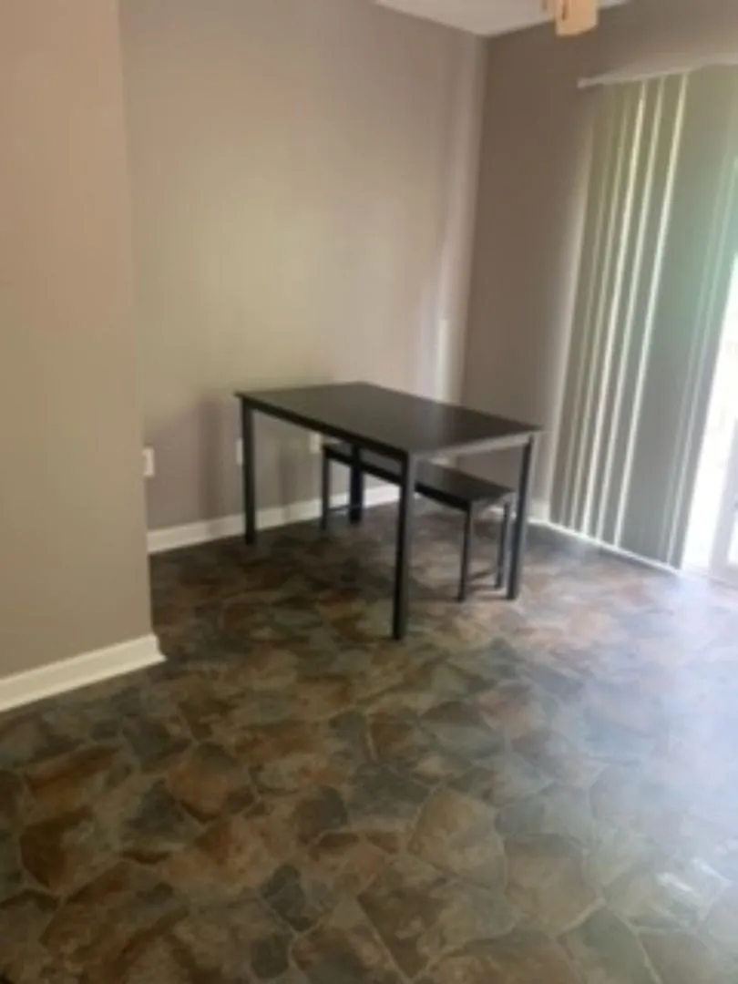 Convenient Townhome — Photo 3