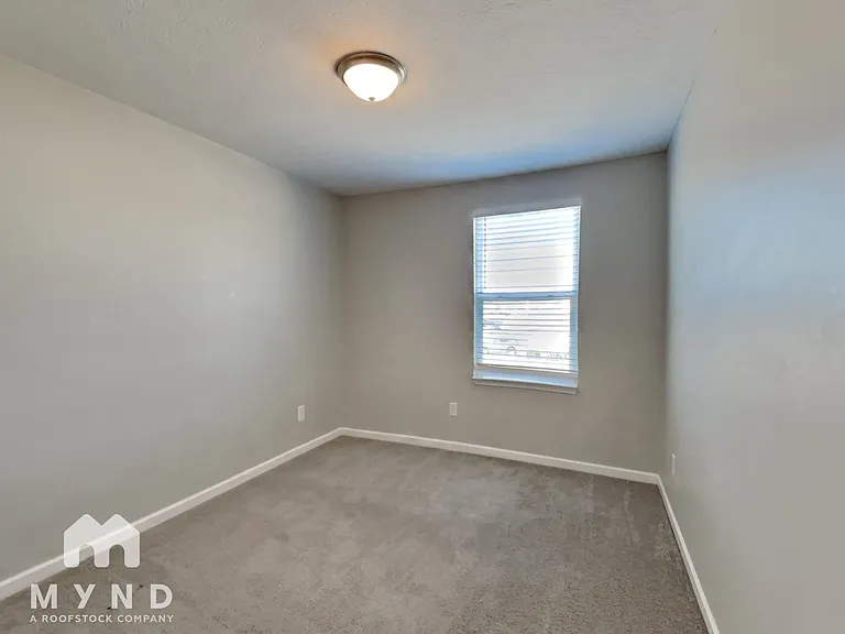 2895 Beethoven Ave — Photo 16
